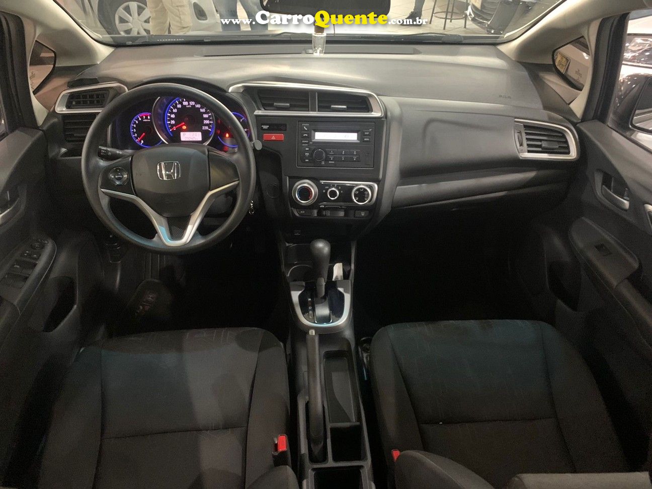 HONDA FIT 1.5 LX 16V - Loja