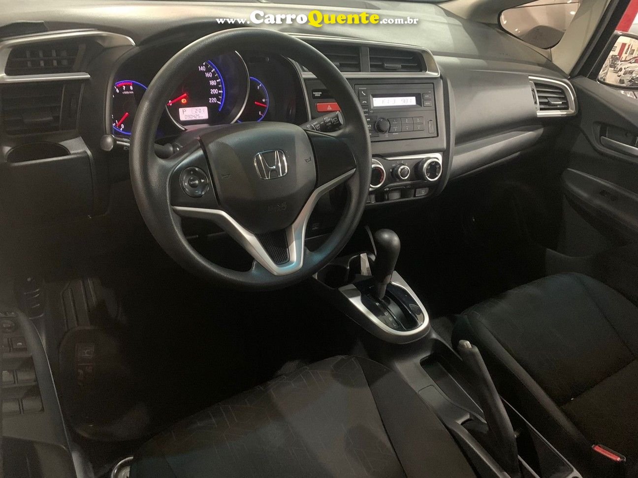 HONDA FIT 1.5 LX 16V - Loja