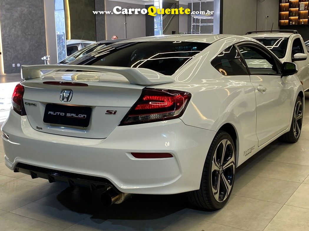 HONDA CIVIC 2.4 SI 16V - Loja