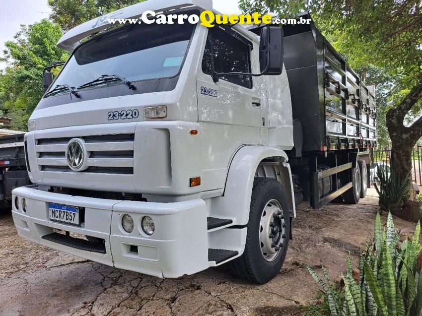 Volkswagen 23220 23-220 6x2 3-Eixos Caçmba - Loja