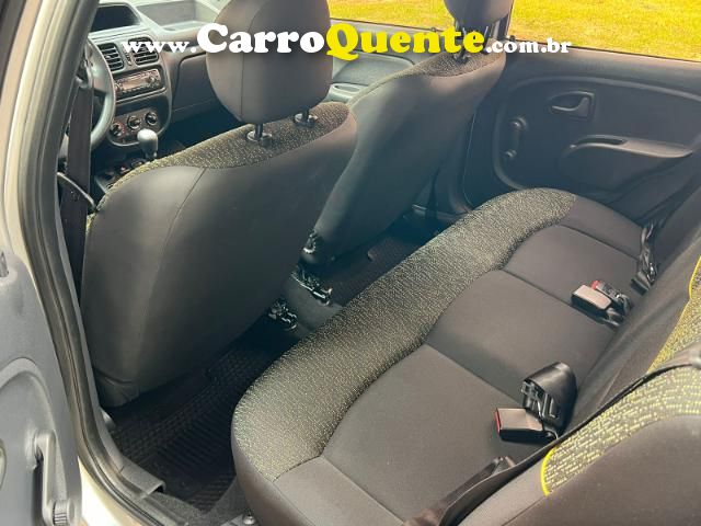 Clio Expr. 1.0 Hi-Power 16V 5p 2014/2013 Renault - Loja