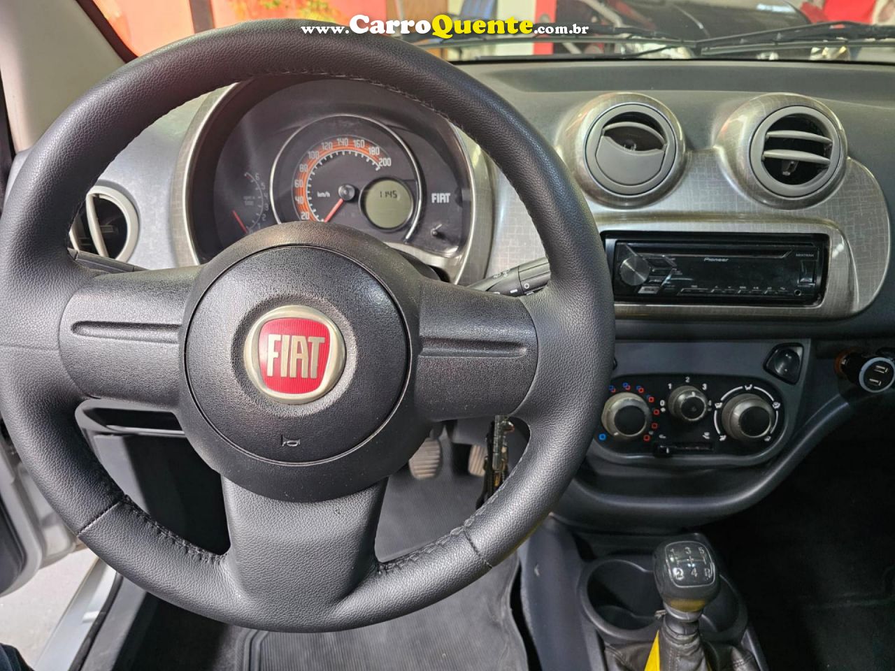 FIAT   UNO WAY 1.4 EVO FIRE FLEX 8V 5P   PRATA 2012 1.4 FLEX - Loja