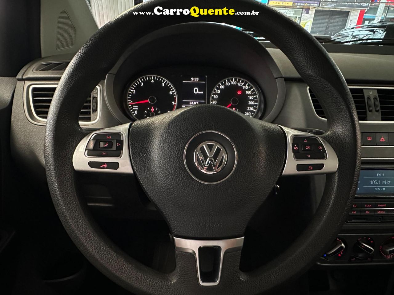 VOLKSWAGEN   FOX 1.6 MI TOTAL FLEX 8V 5P   PRATA 2014 1.6 FLEX - Loja