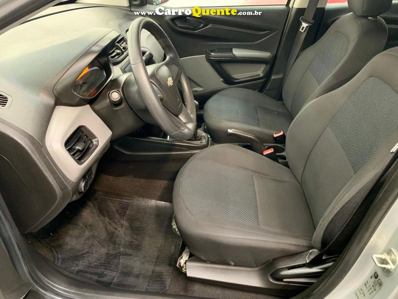 CHEVROLET   PRISMA SED. JOY LS 1.0 8V FLEXPOWER 4P   PRATA 2018 1.0 FLEX - Loja