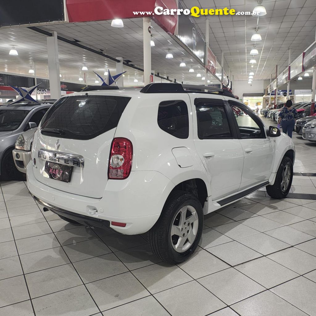 RENAULT   DUSTER DYNAMIQUE 1.6 FLEX 16V MEC.   BRANCO 2014 1.6 FLEX - Loja