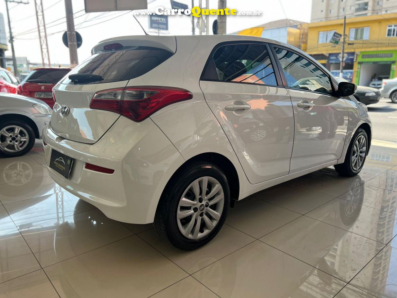 HYUNDAI   HB20 COMF.C.PLUSC.STYLE 1.0 FLEX 12V   BRANCO 2017 1.0 FLEX - Loja