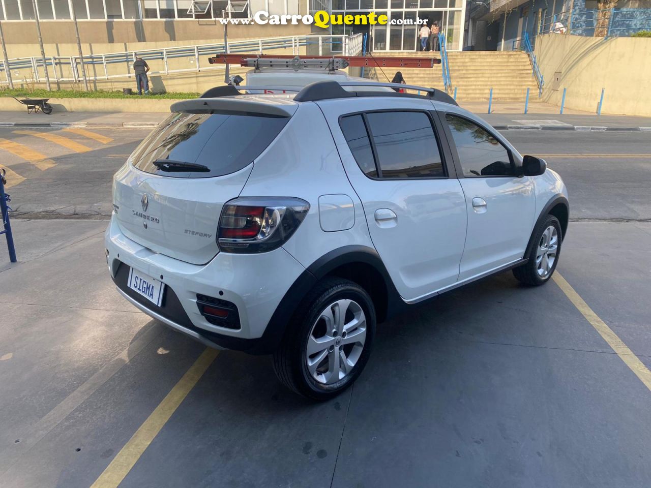 RENAULT   SANDERO STEPWAY FLEX 1.6 16V 5P   BRANCO 2020 1.6 FLEX - Loja