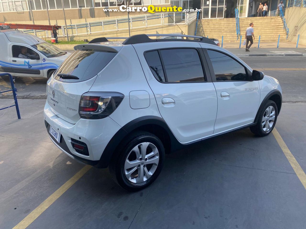 RENAULT   SANDERO STEPWAY FLEX 1.6 16V 5P   BRANCO 2020 1.6 FLEX - Loja