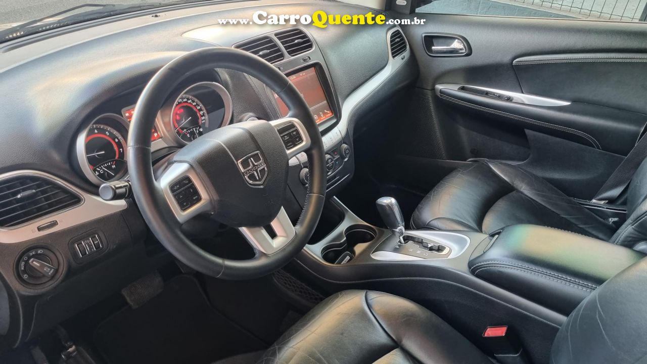 DODGE   JOURNEY SXT 3.6 V6 AUT.   CINZA 2015 3.6 GASOLINA - Loja