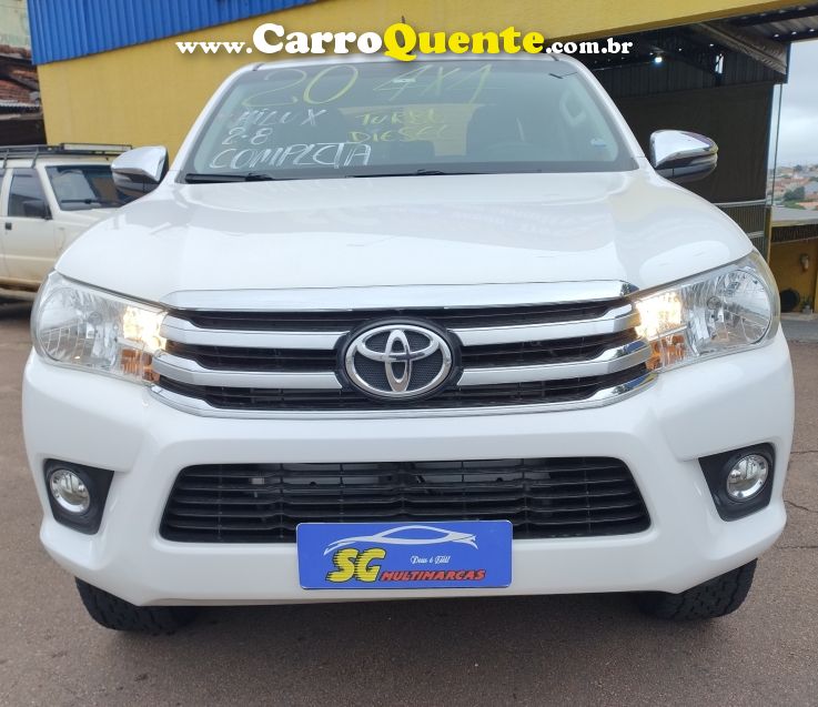 Toyota HILUX 2.8 POWER PACK 4X4 CD 16V DIESEL 4P MANUAL - Loja