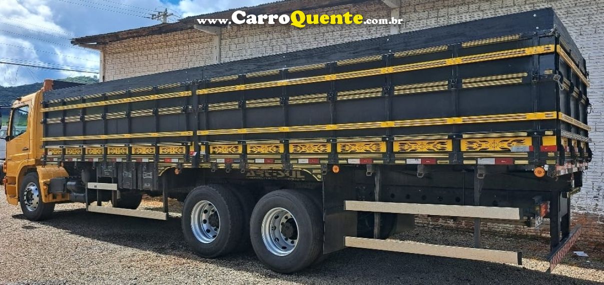 Mercedes-Benz Atego Atego 2425 3-Eixos 2p - Loja