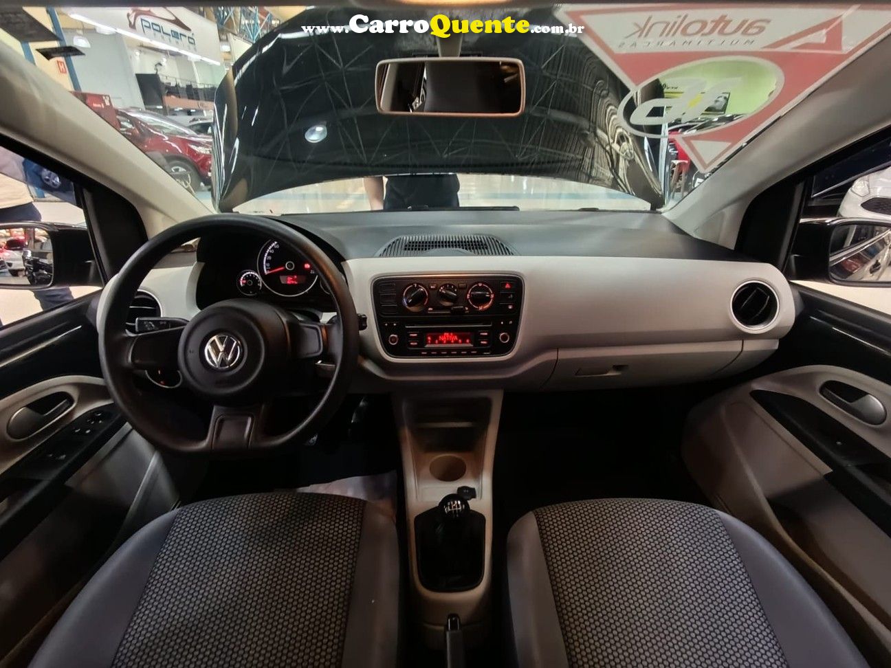 VOLKSWAGEN UP 1.0 TSI MOVE UP 12V - Loja