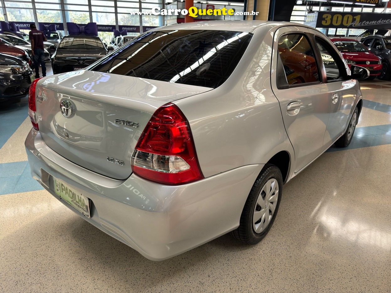 TOYOTA ETIOS 1.5 XS SEDAN 16V - Loja