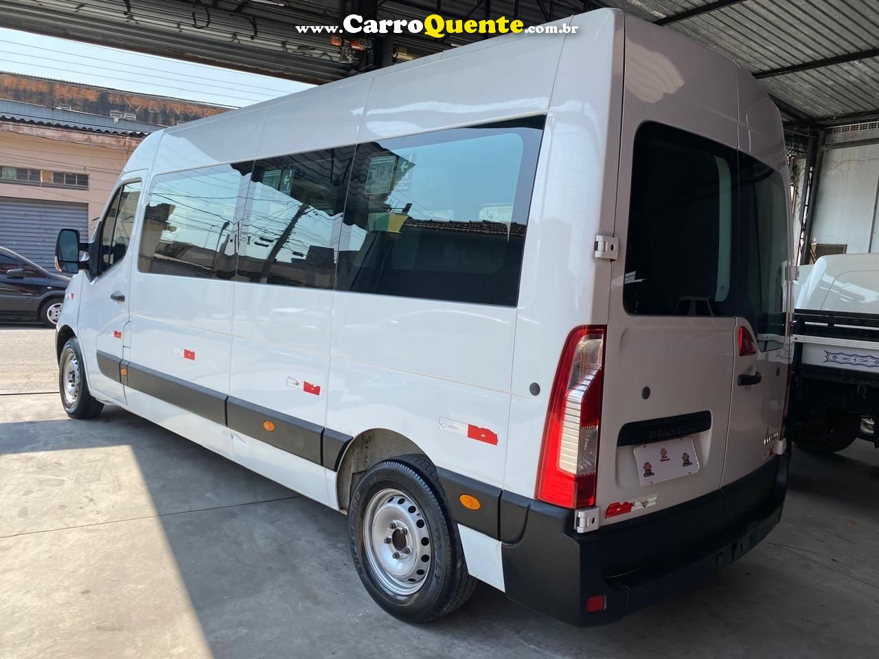 RENAULT MASTER 2.3 DCI MINIBUS EXECUTIVE 16L L3H2 2019 - Loja