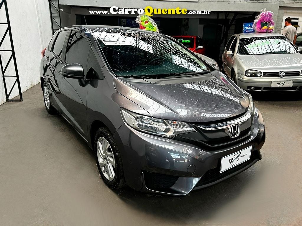 HONDA FIT 1.5 LX 16V - Loja