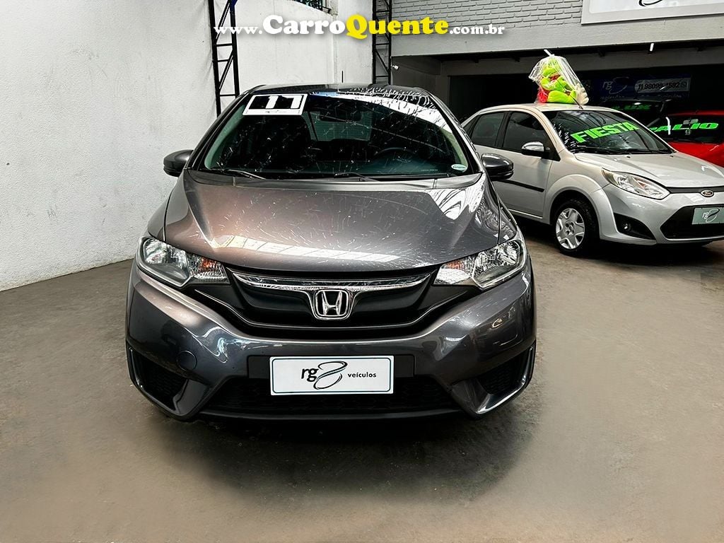 HONDA FIT 1.5 LX 16V - Loja