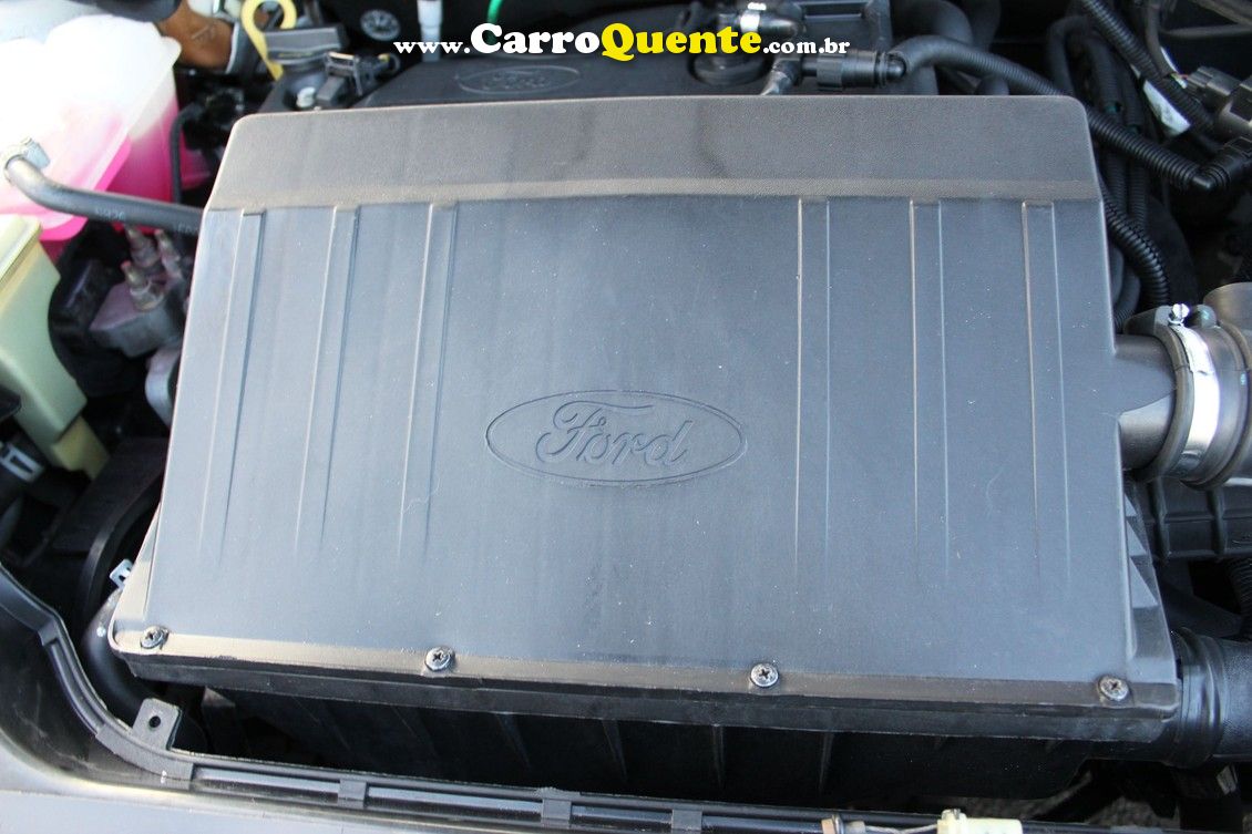 FORD FIESTA 1.6 ROCAM SEDAN 8V - Loja