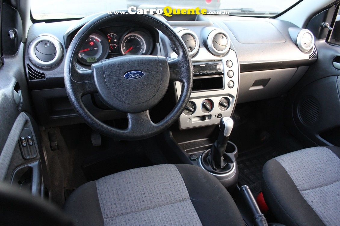 FORD FIESTA 1.6 ROCAM SEDAN 8V - Loja