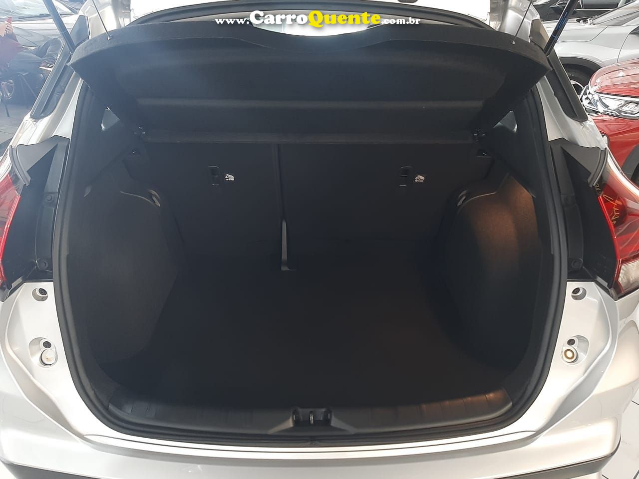 NISSAN KICKS 1.6 16V FLEXSTART SENSE - Loja