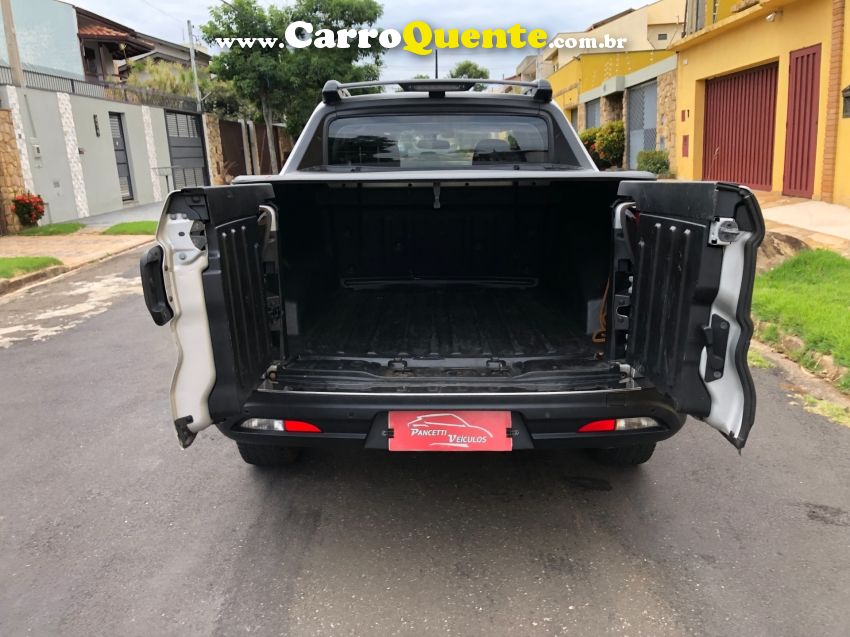 Fiat TORO 2.0 16V TURBO DIESEL FREEDOM 4WD AT9 - Loja