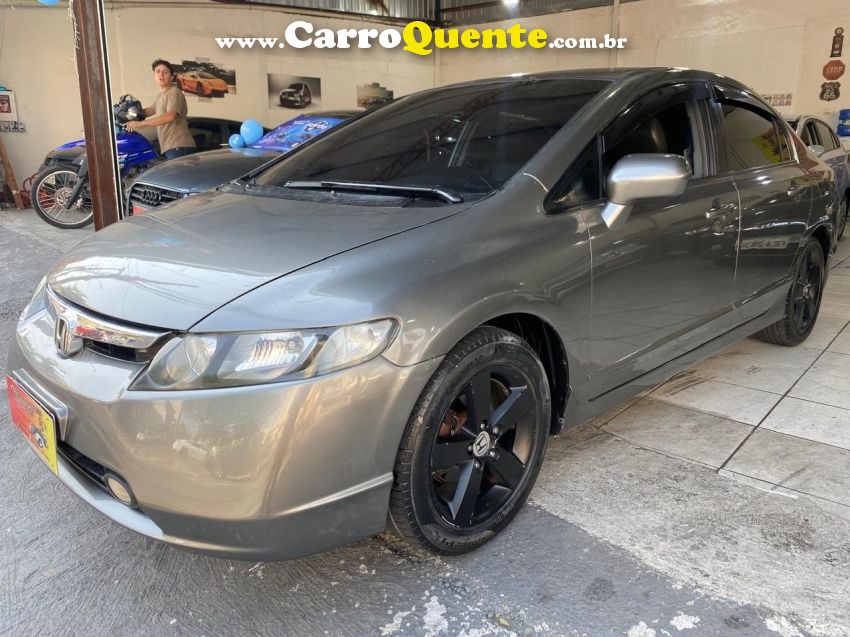 Honda Civic LXS - Loja