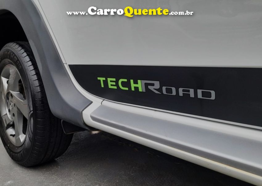 Renault DUSTER 1.6 TECH ROAD 4X2 16V FLEX 4P MANUAL - Loja