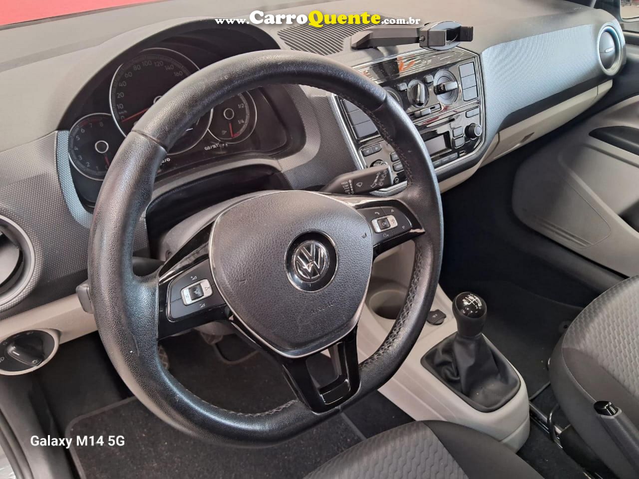 VOLKSWAGEN   UP! MOVE 1.0 TOTAL FLEX 12V 5P   CINZA 2018 1.0 FLEX - Loja