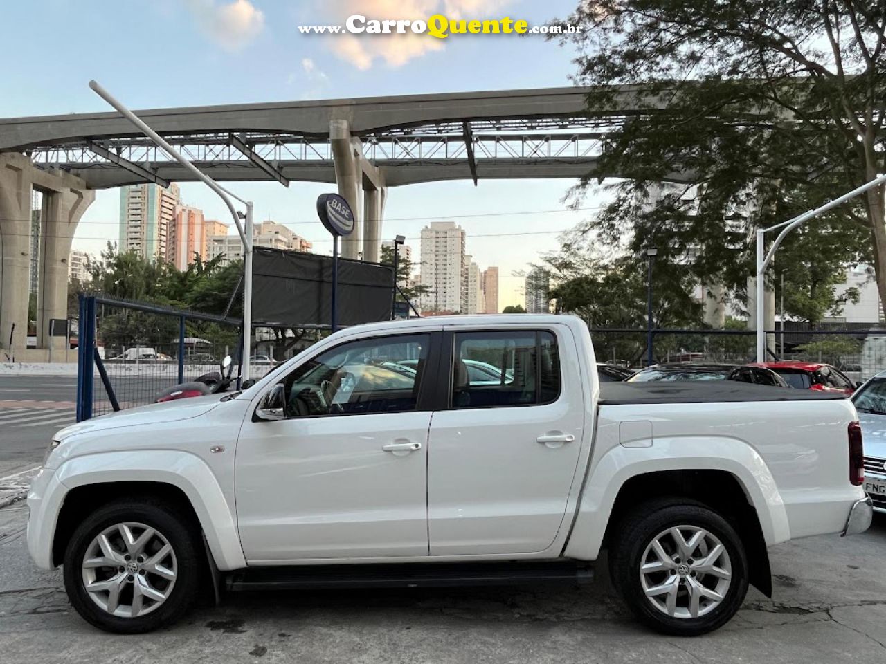 VOLKSWAGEN   AMAROK HIGHLINE CD 3.0 4X4 TB DIES. AUT.   BRANCO 2019 3.0 V6 T DIESEL - Loja