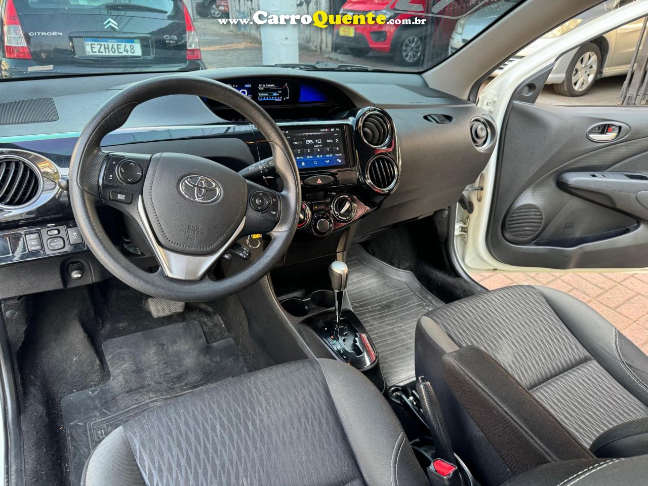 TOYOTA   ETIOS X PLUS 1.5 FLEX 16V 5P AUT.   BRANCO 2019 1.5 FLEX - Loja