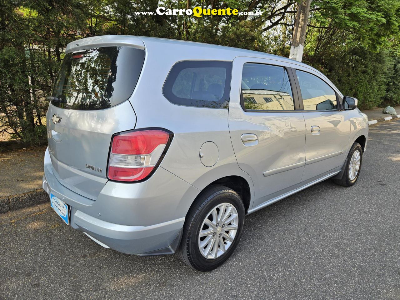 CHEVROLET   SPIN LT 1.8 8V ECONO.FLEX 5P MEC.   PRATA 2013 1.8 FLEX - Loja