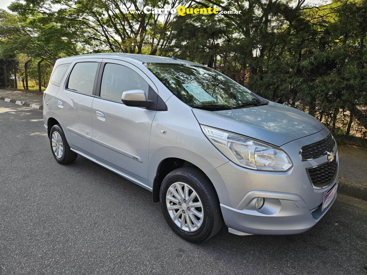 CHEVROLET   SPIN LT 1.8 8V ECONO.FLEX 5P MEC.   PRATA 2013 1.8 FLEX - Loja