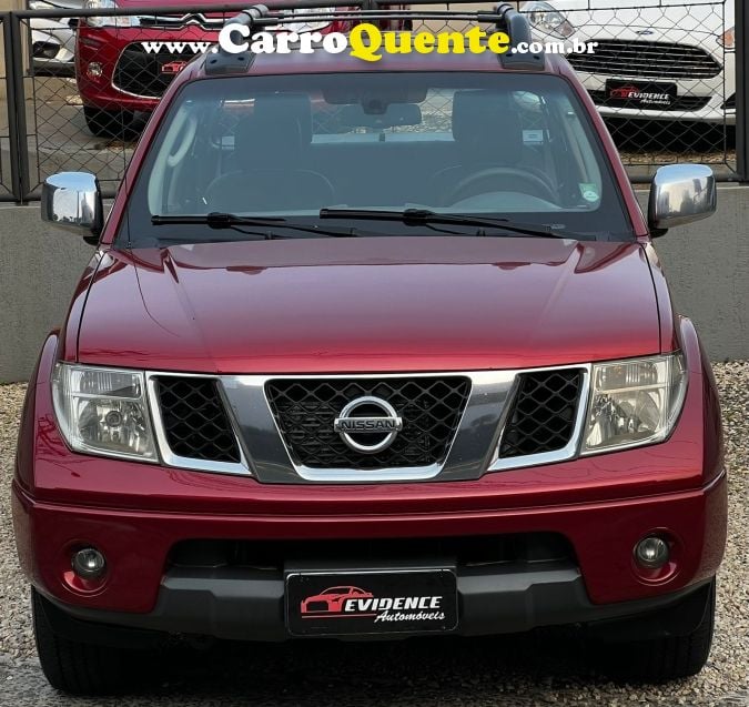 Nissan FRONTIER 2.5 LE 4X4 CD TURBO ELETRONIC DIESEL 4P AUTOMÁTICO - Loja