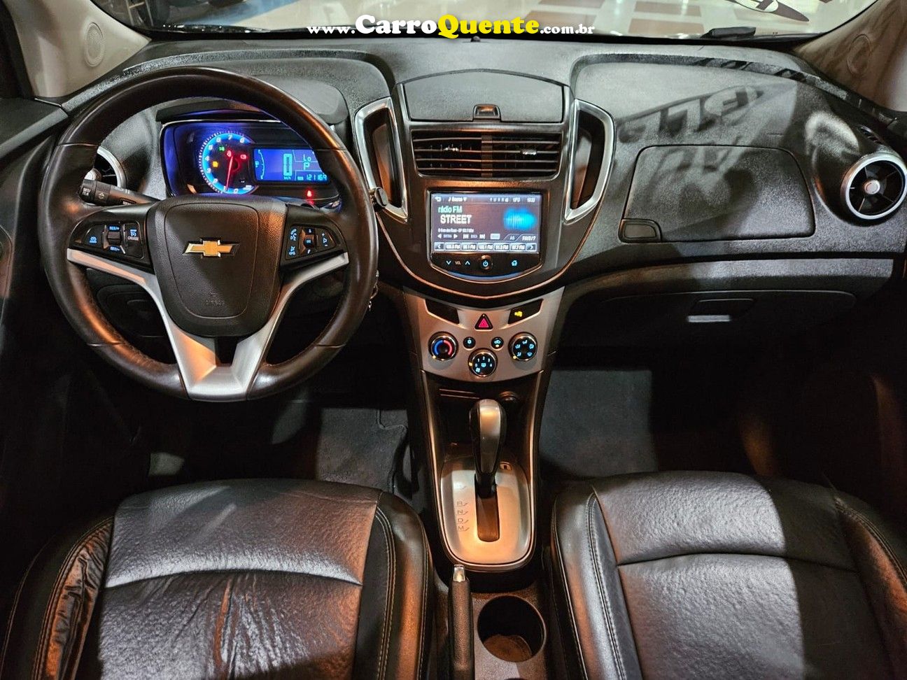 CHEVROLET TRACKER 1.8 LTZ FLEX AUTOMÁTICA * BANCOS EM COURO * - Loja