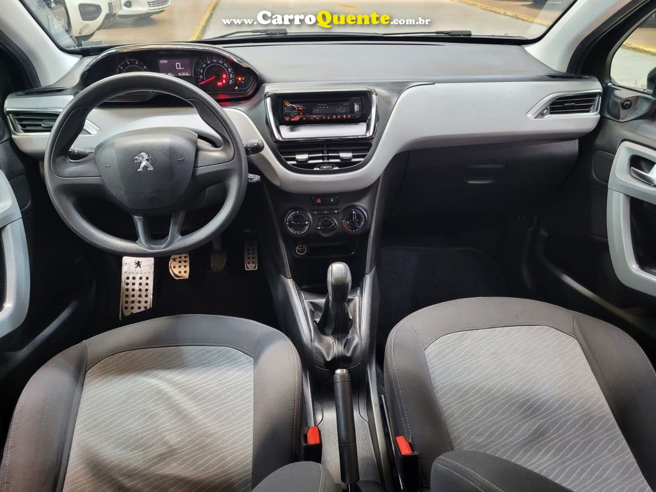 PEUGEOT 208 1.5 ACTIVE 8V COMPLETO + BAIXO KM - Loja