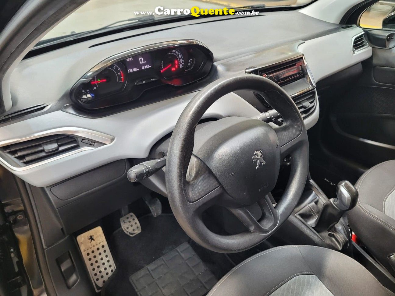 PEUGEOT 208 1.5 ACTIVE 8V COMPLETO + BAIXO KM - Loja