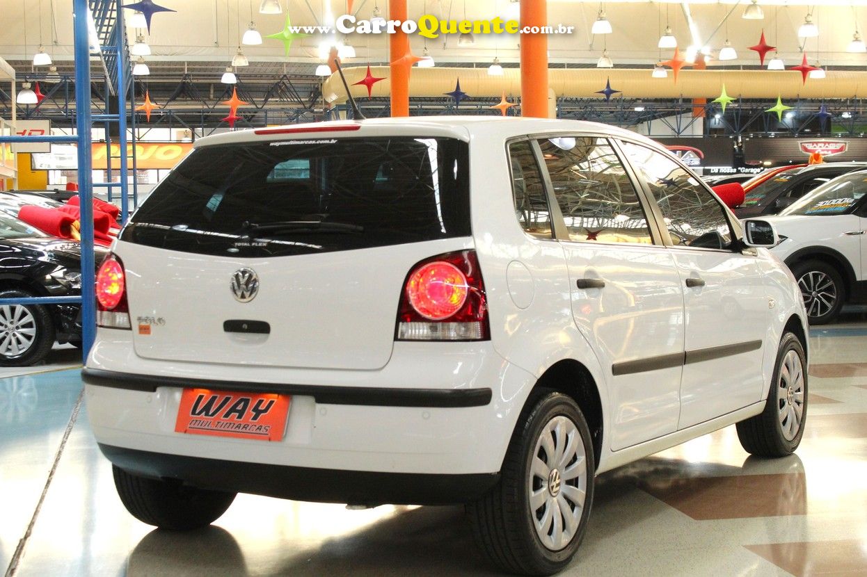 VOLKSWAGEN POLO 1.6 MI 8V - Loja