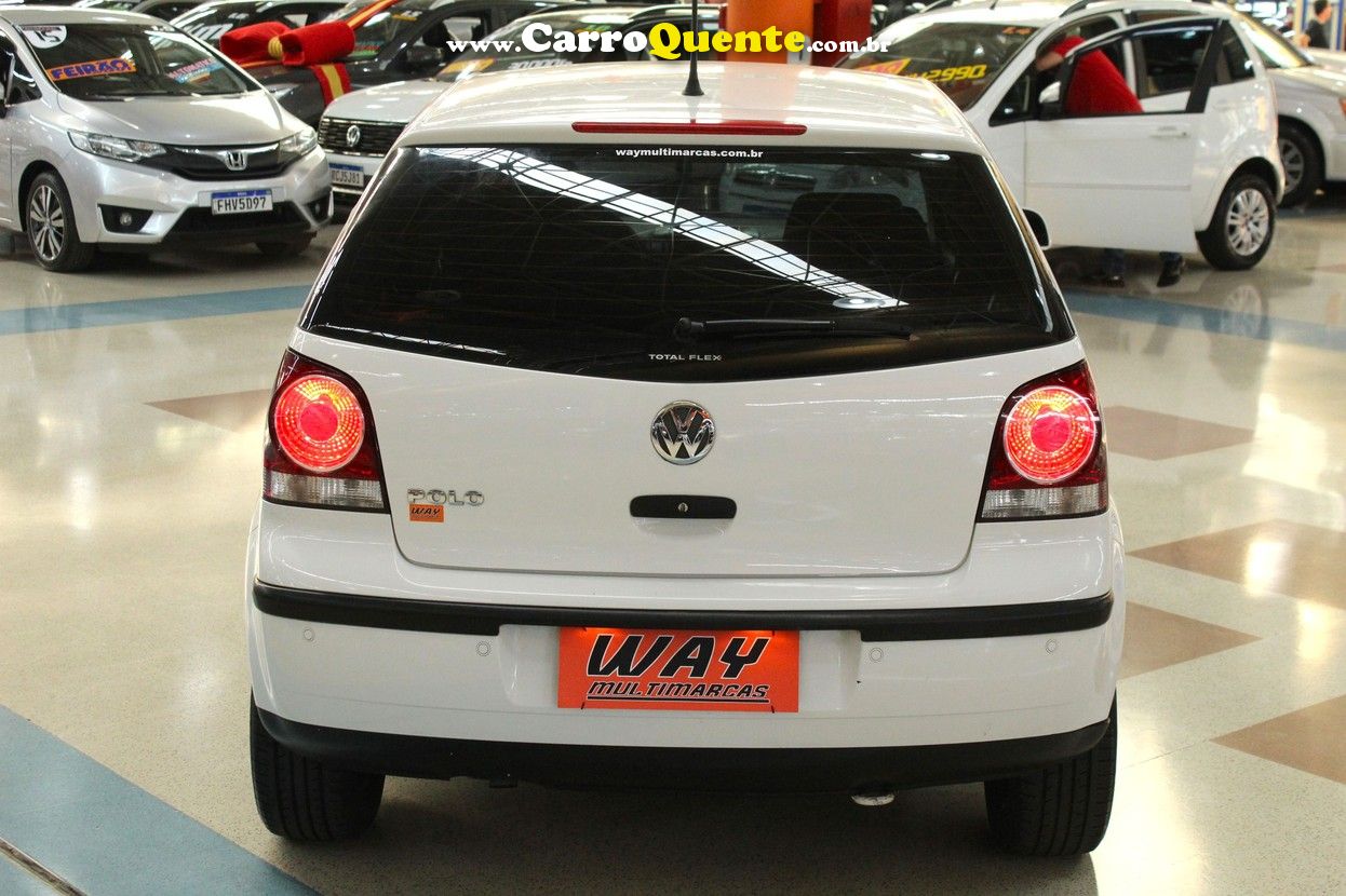 VOLKSWAGEN POLO 1.6 MI 8V - Loja