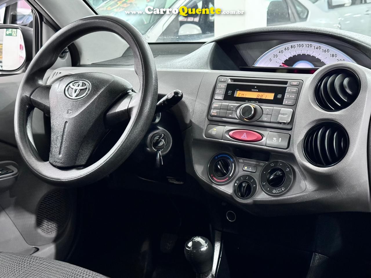 TOYOTA ETIOS 1.3 X 16V - Loja