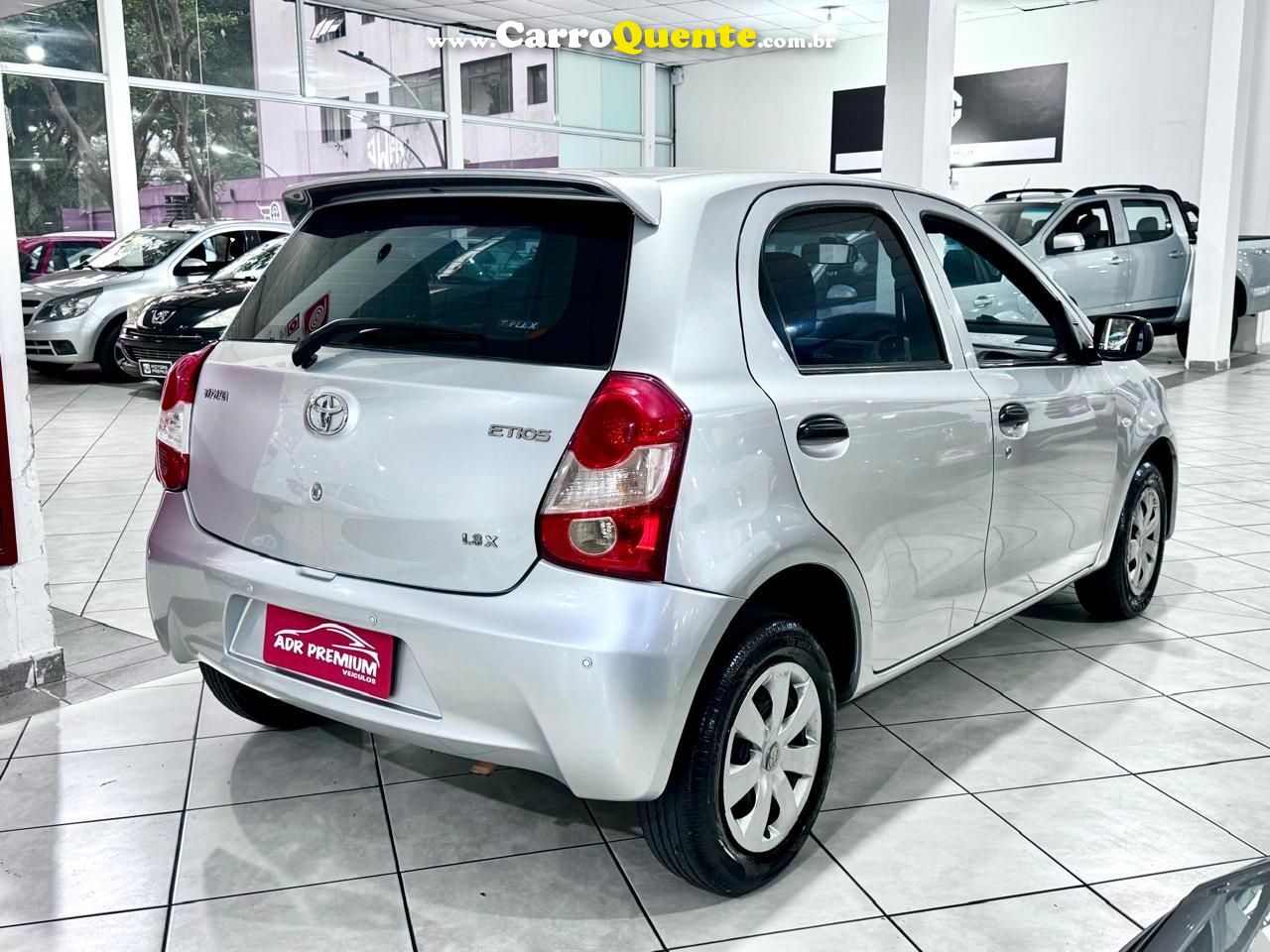 TOYOTA ETIOS 1.3 X 16V - Loja