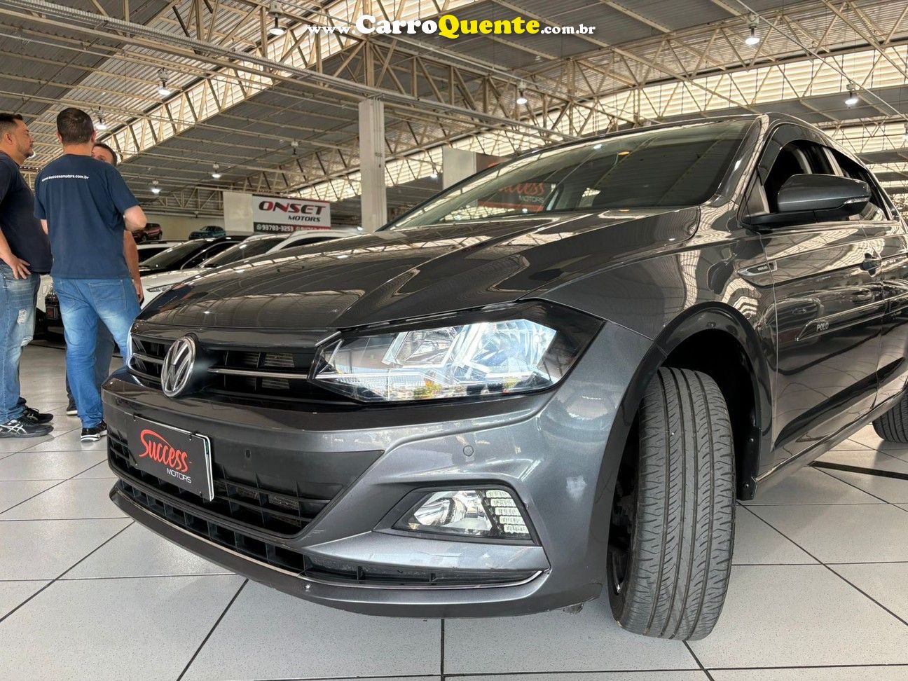 VOLKSWAGEN POLO 1.0 200 TSI HIGHLINE - Loja