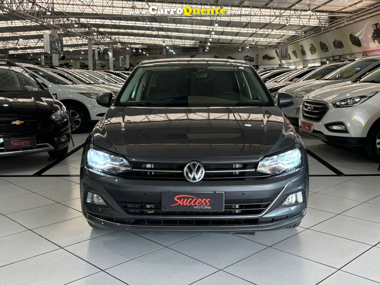 VOLKSWAGEN POLO 1.0 200 TSI HIGHLINE - Loja