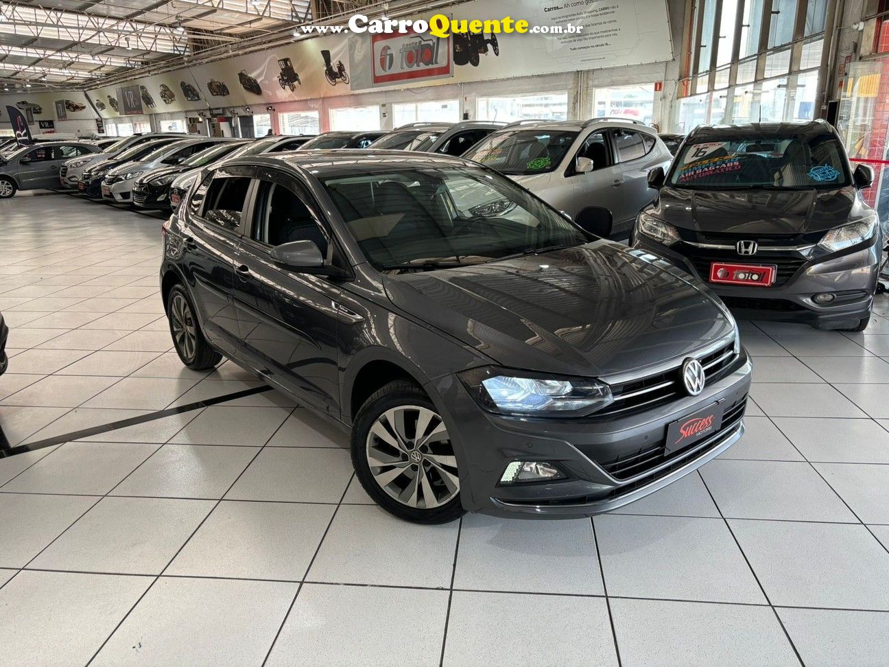 VOLKSWAGEN POLO 1.0 200 TSI HIGHLINE - Loja