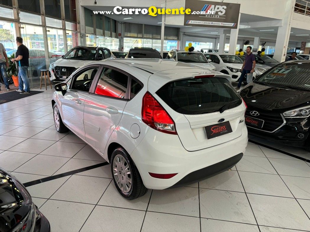 Ford New Fiesta Hatch 1.5 S 16v Flex 4p Completo - Loja