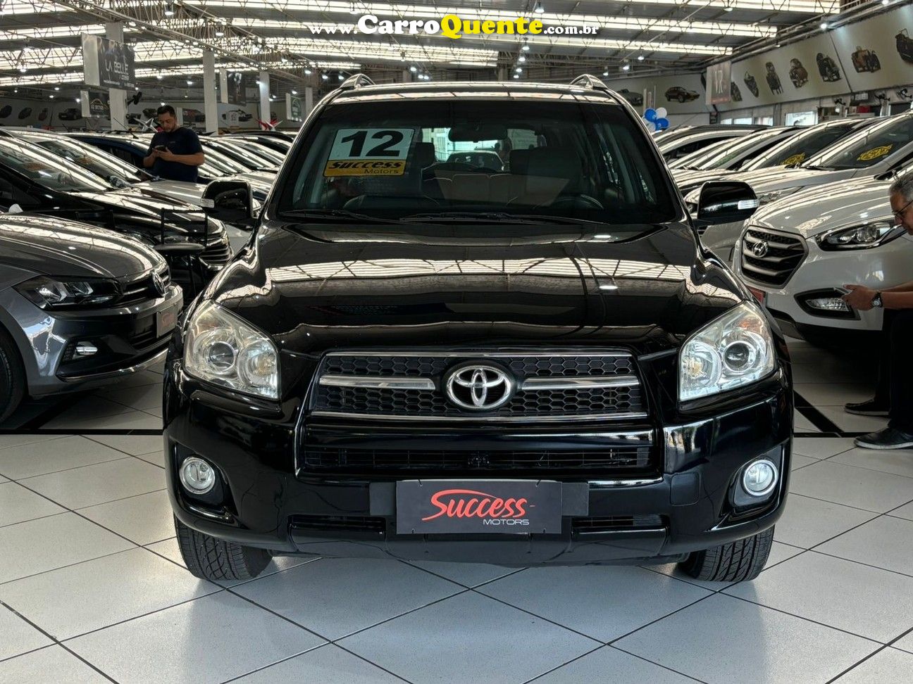 Toyota RAV4 2.4 4x2 16v Gasolina 4p Automático Blindagem III-A - Loja