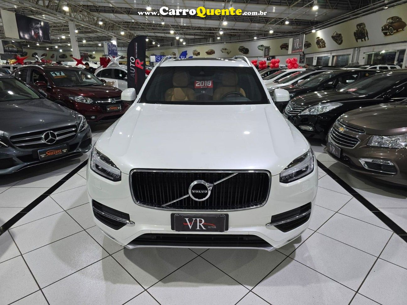 VOLVO XC90 2.0 T6 MOMENTUM AWD  56.000KM NOVA BLINDADA 7LG - Loja