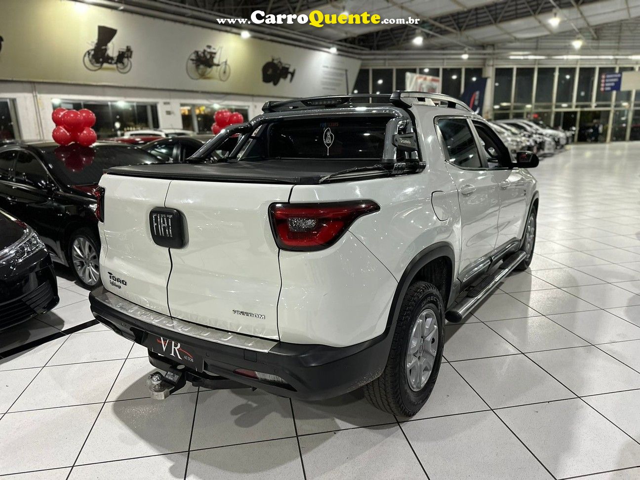 FIAT TORO 2.0 16V TURBO FREEDOM  82.000KM NOVA - Loja