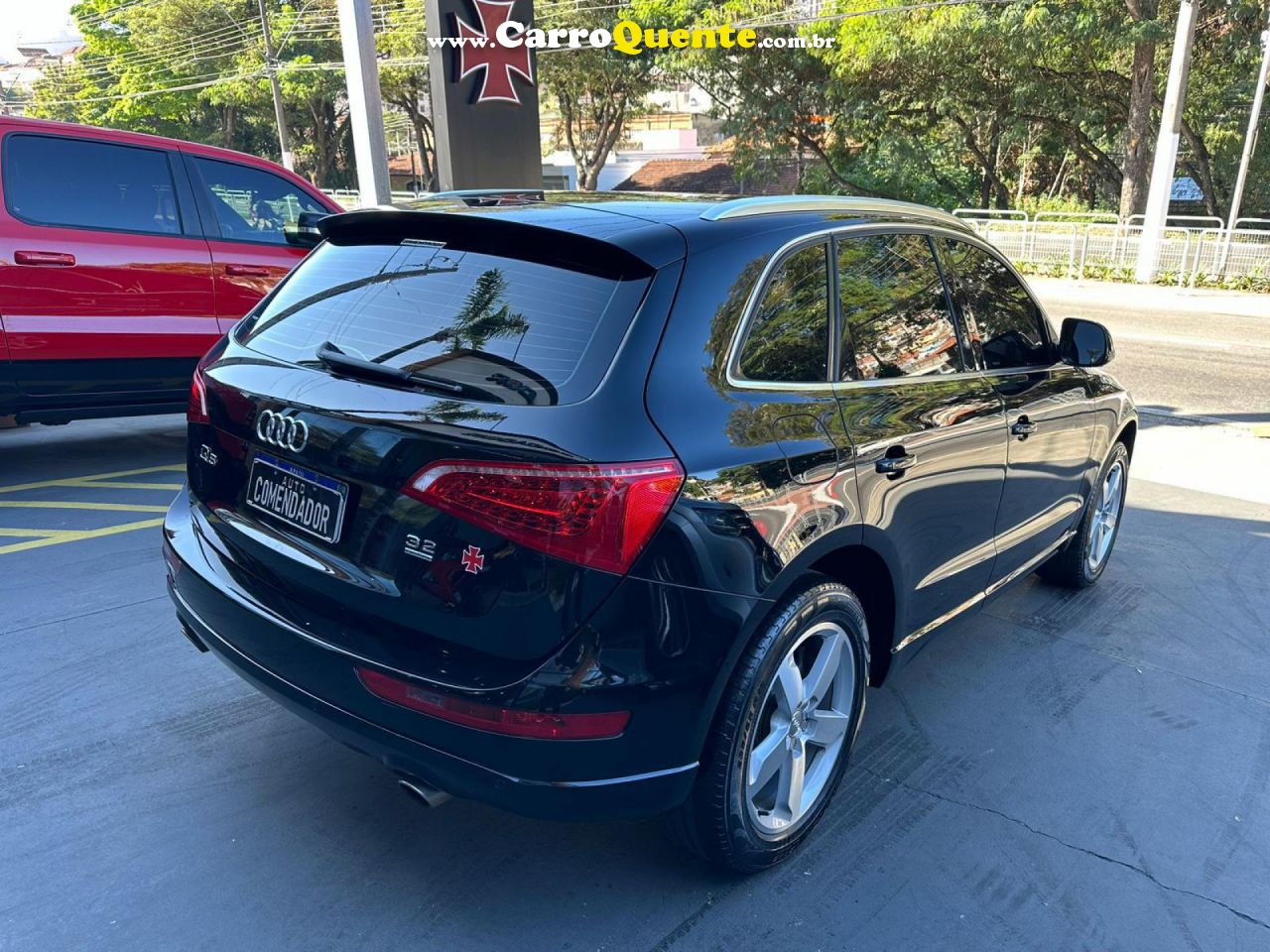 AUDI   Q5 3.2 FSI V6 QUATTRO S TRONIC   PRETO 2011 3.2 GASOLINA - Loja