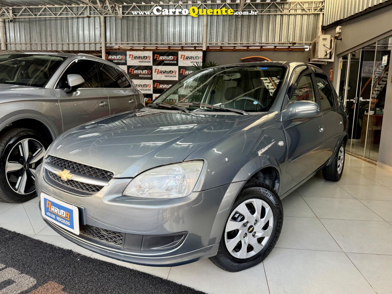 CHEVROLET   CLASSIC LIFELS 1.0 VHC FLEXP. 4P   CINZA 2013 1.0 FLEX - Loja