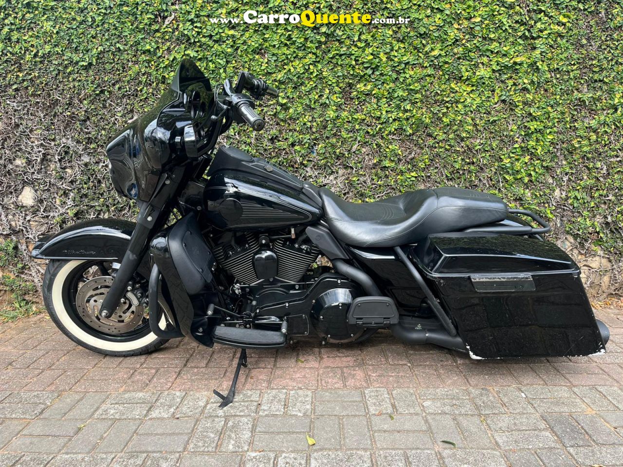 HARLEY-DAVIDSON   STREET GLIDE FLHX   PRETO 2004 1450 GASOLINA - Loja