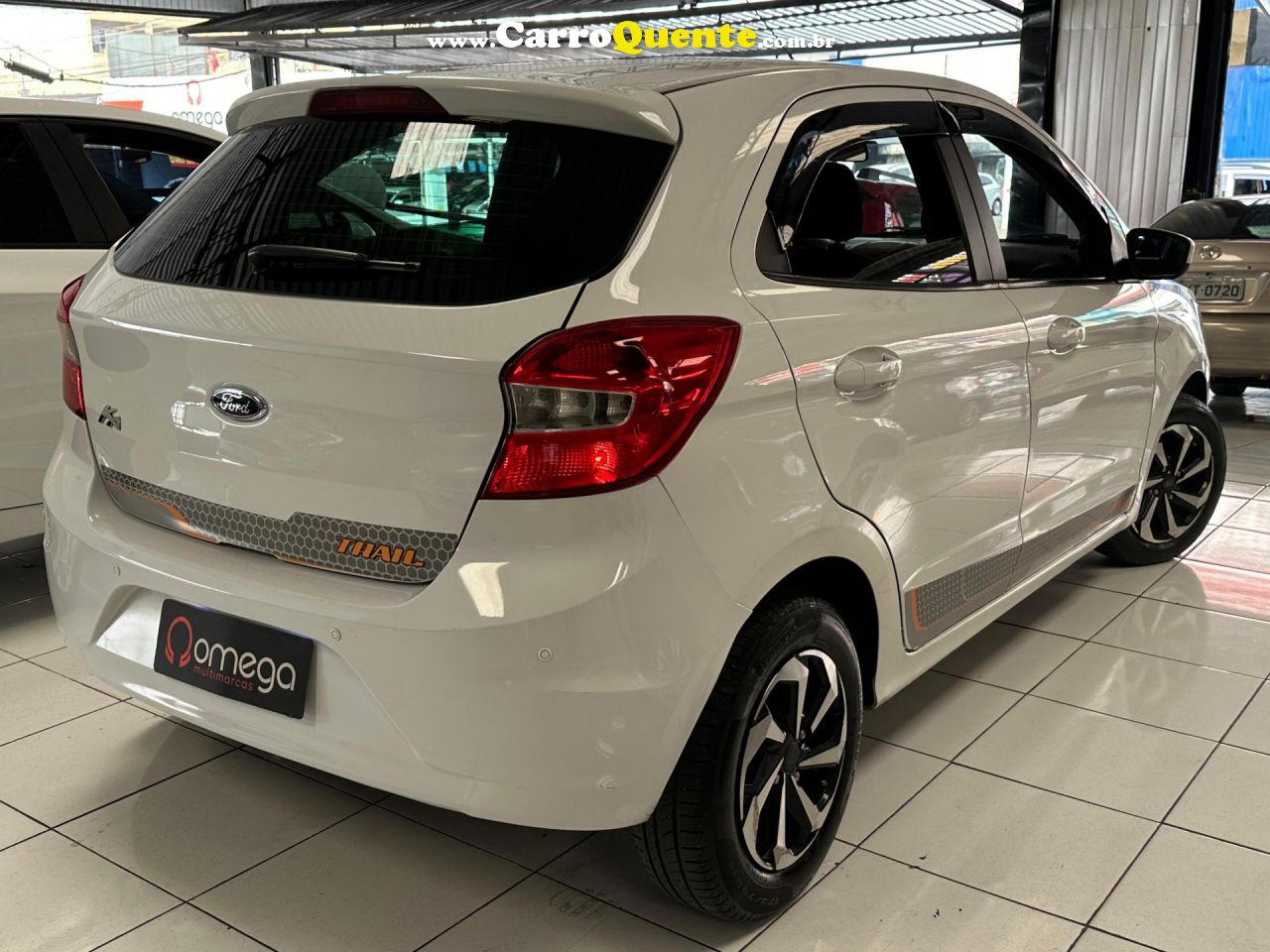 FORD   KA 1.0 SESE PLUS TIVCT FLEX 5P   BRANCO 2016 1.0 FLEX - Loja